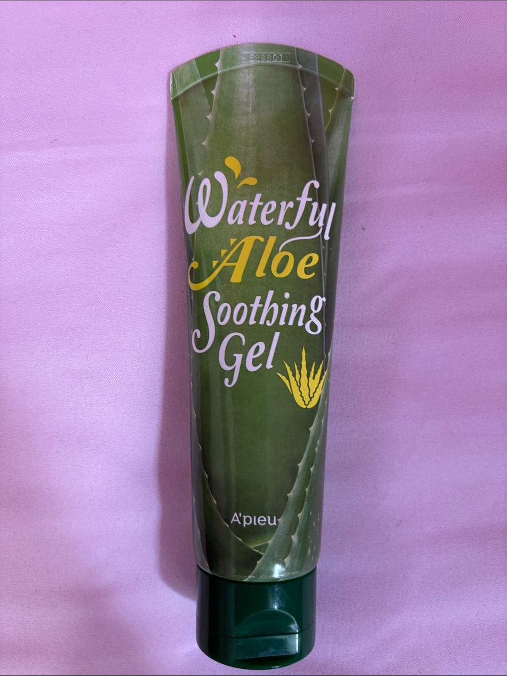 A'Pieu Waterful Aloe Soothing Gel - Green